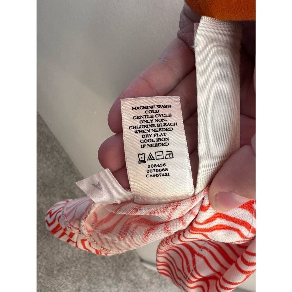 EUC Ann Taylor Women's Orange White Geometric Sleveless Top - Large - Picture 3 of 4